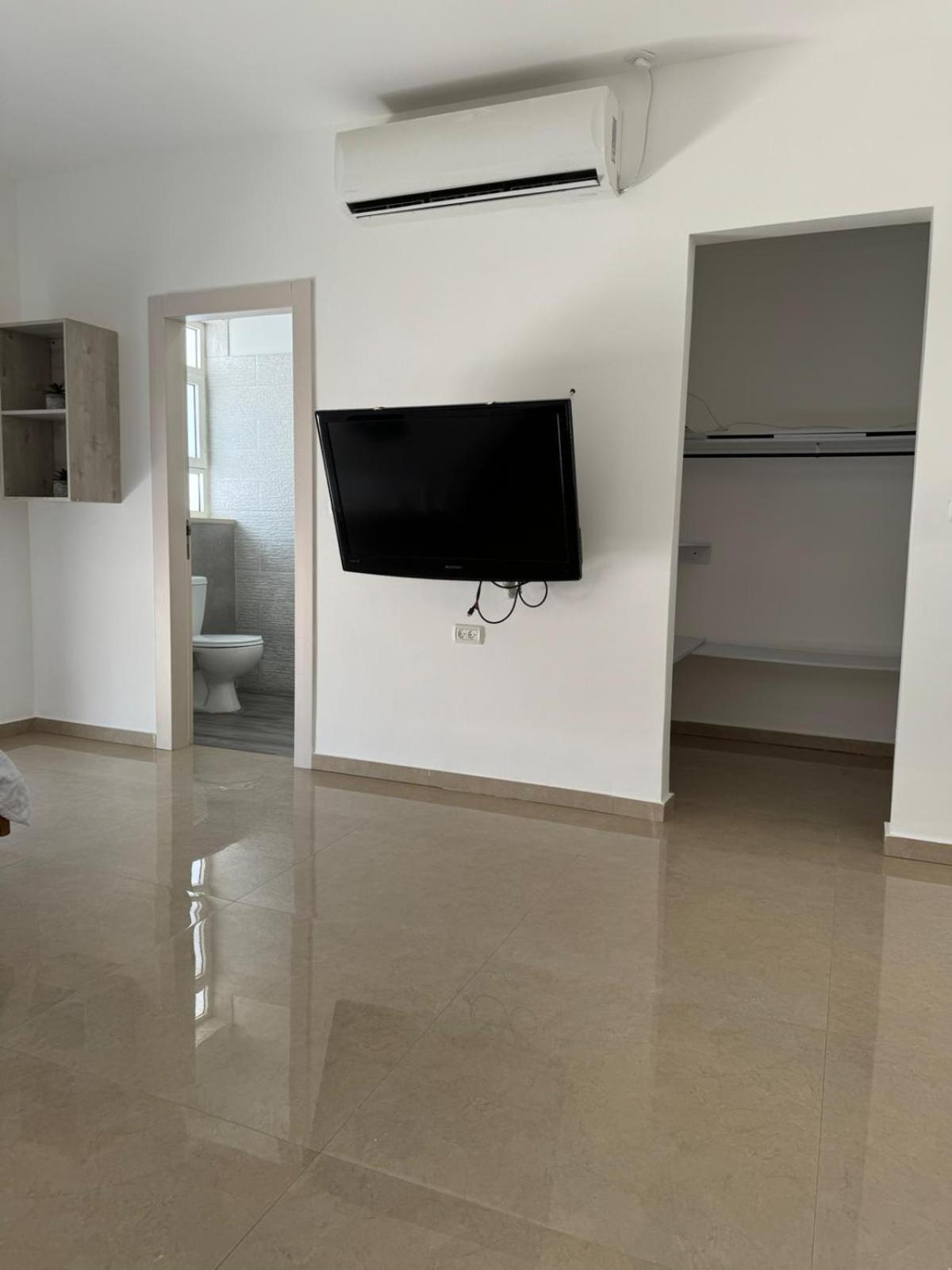Villa Oasis Reef Resort Near The Sea -רק משפחות Eilat Buitenkant foto